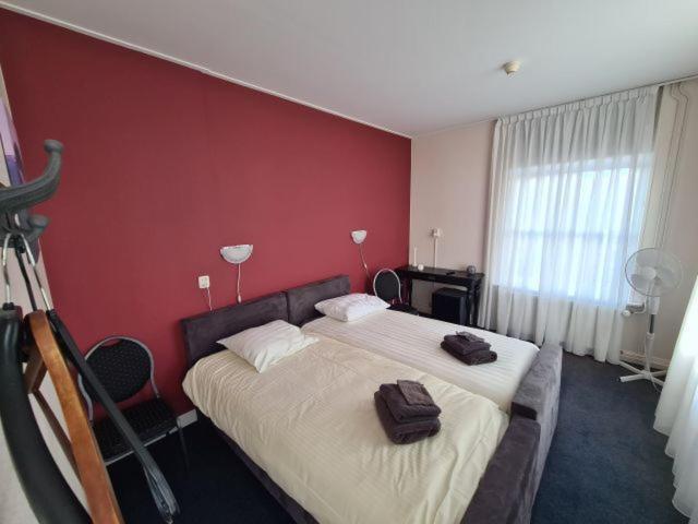 Hotel De Harmonie Sexbierum ภายนอก รูปภาพ