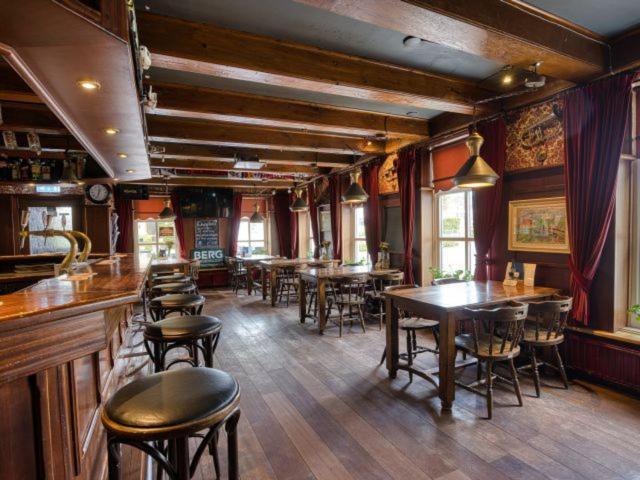 Hotel De Harmonie Sexbierum ภายนอก รูปภาพ